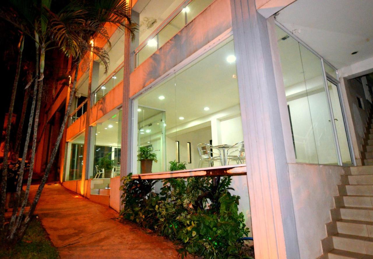 Hosteria Casa Blanca Iguazu Puerto Iguazú Dış mekan fotoğraf